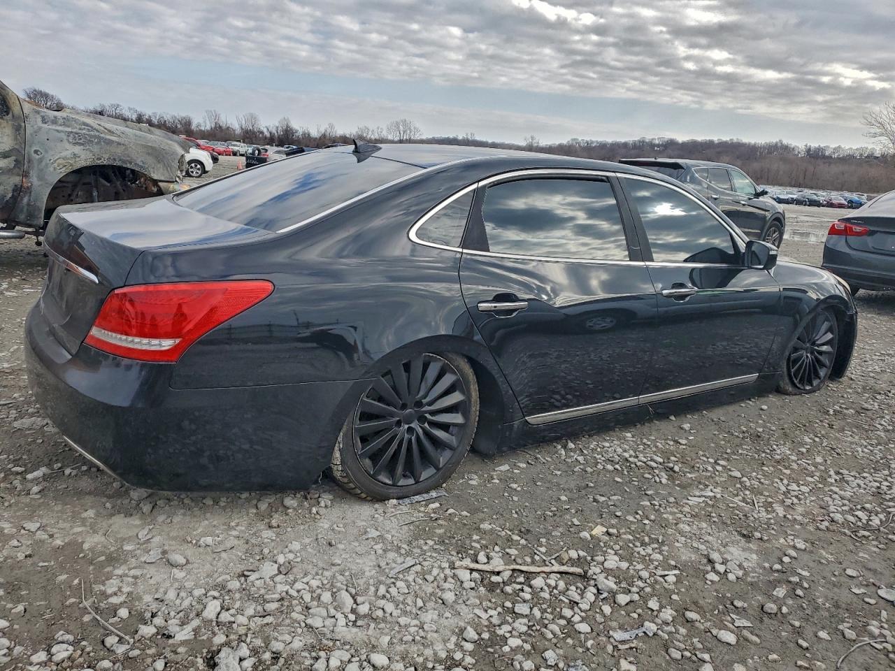 2015 Hyundai Equus Signature VIN: KMHGH4JH3FU093323 Lot: 97556145