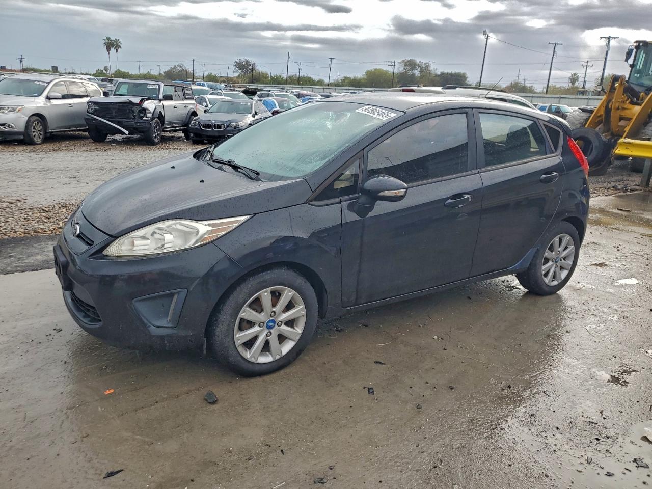 2013 Ford Fiesta Se VIN: 3FADP4EJ8DM185235 Lot: 97602465