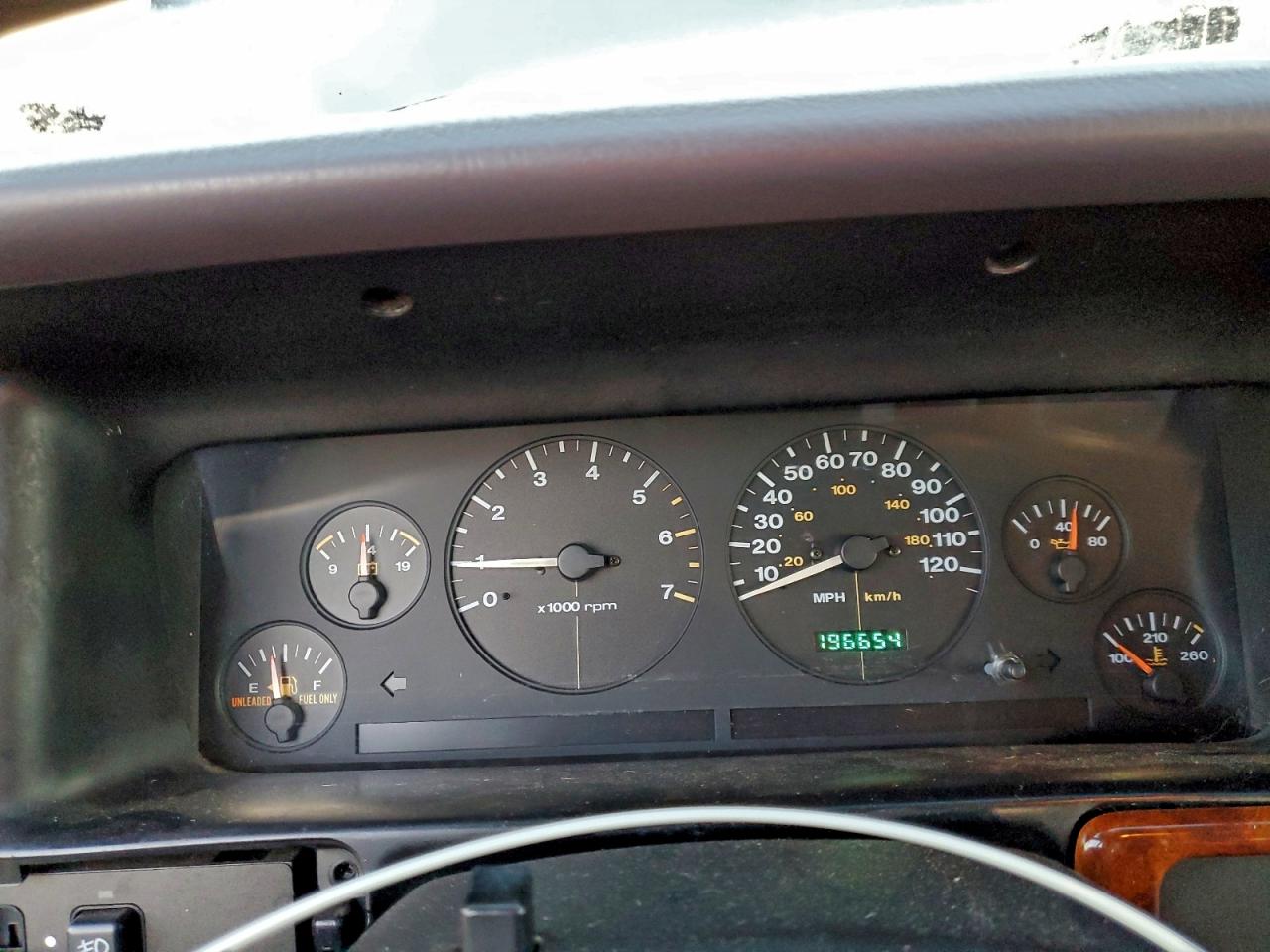 1996 Jeep Grand Cherokee Laredo VIN: 1J4GZ58S9TC197237 Lot: 95264225