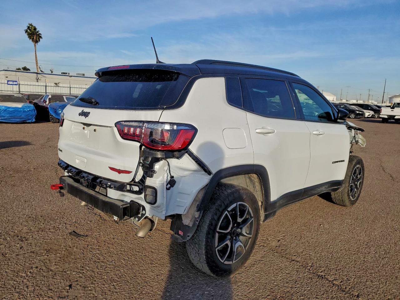 2025 Jeep Compass Trailhawk VIN: 3C4NJDDNXST533379 Lot: 97217265