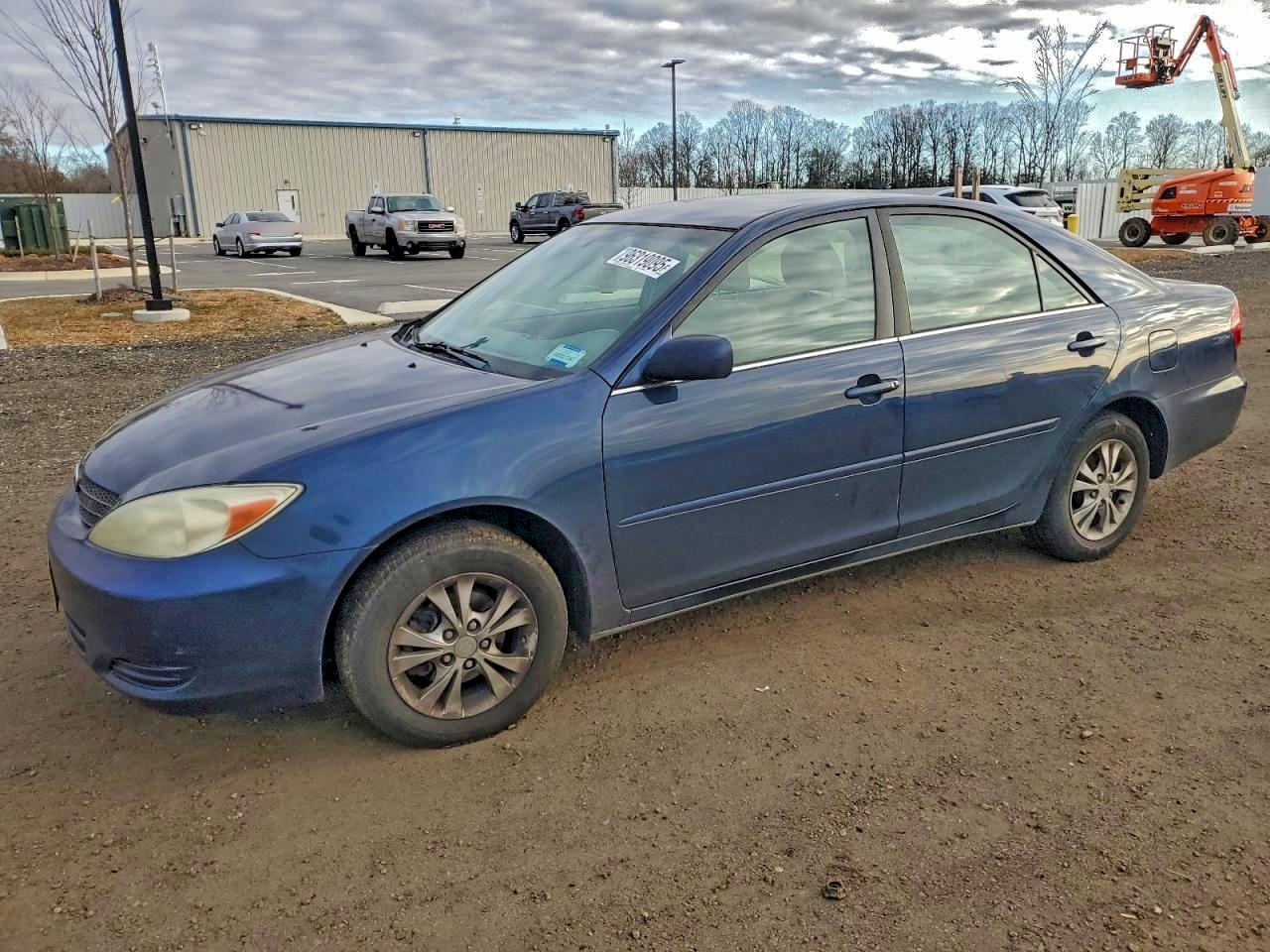 2004 Toyota Camry Le
