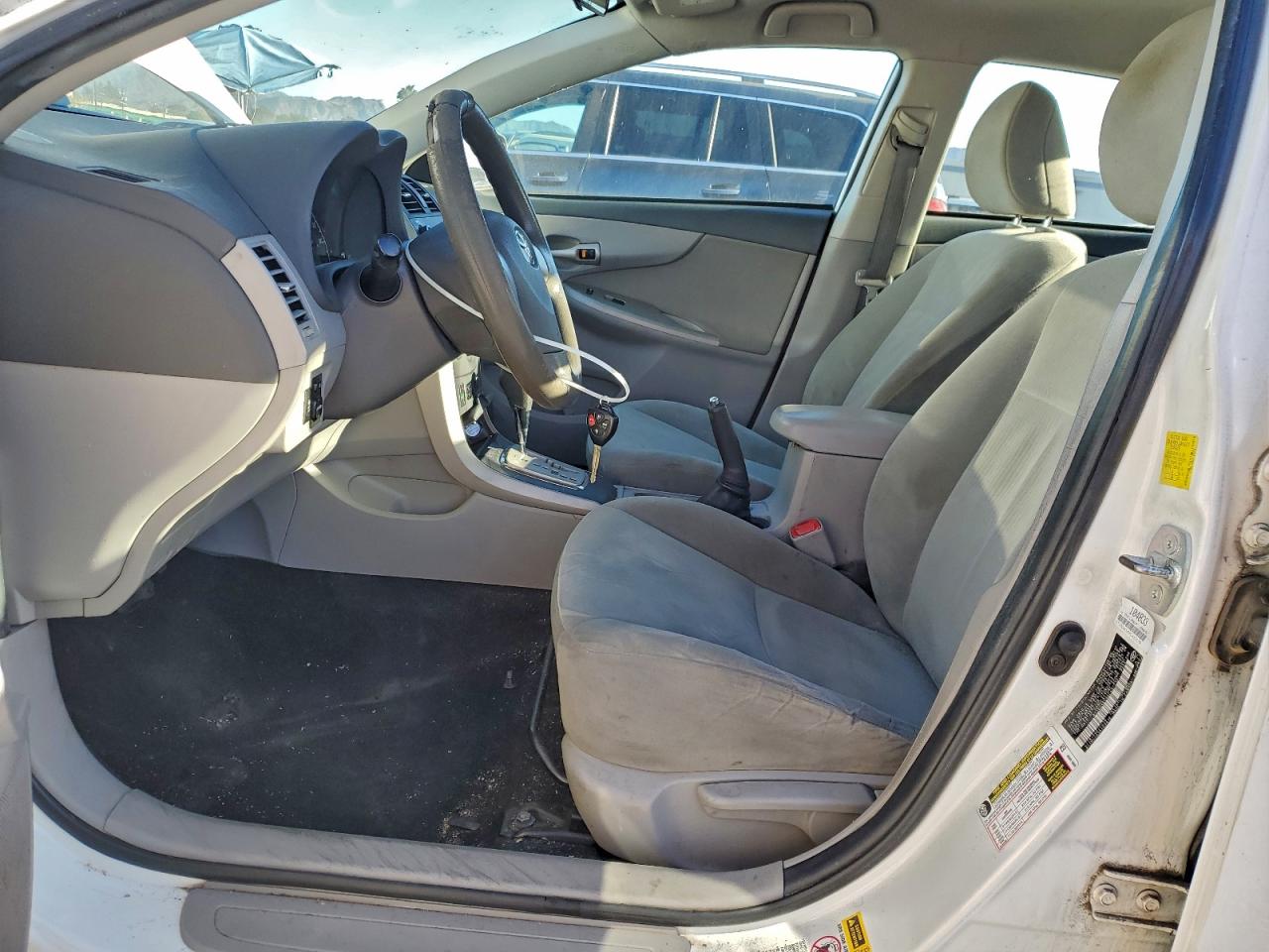 2010 Toyota Corolla Base VIN: 2T1BU4EE8AC437230 Lot: 95804365