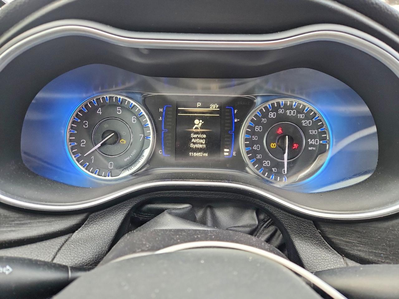 2015 Chrysler 200 Limited VIN: 1C3CCCAB2FN730921 Lot: 95464875