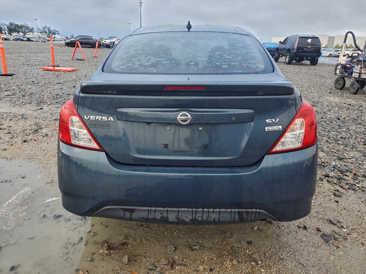 2017 Nissan Versa S VIN: 3N1CN7AP2HL816907 Lot: 95686785