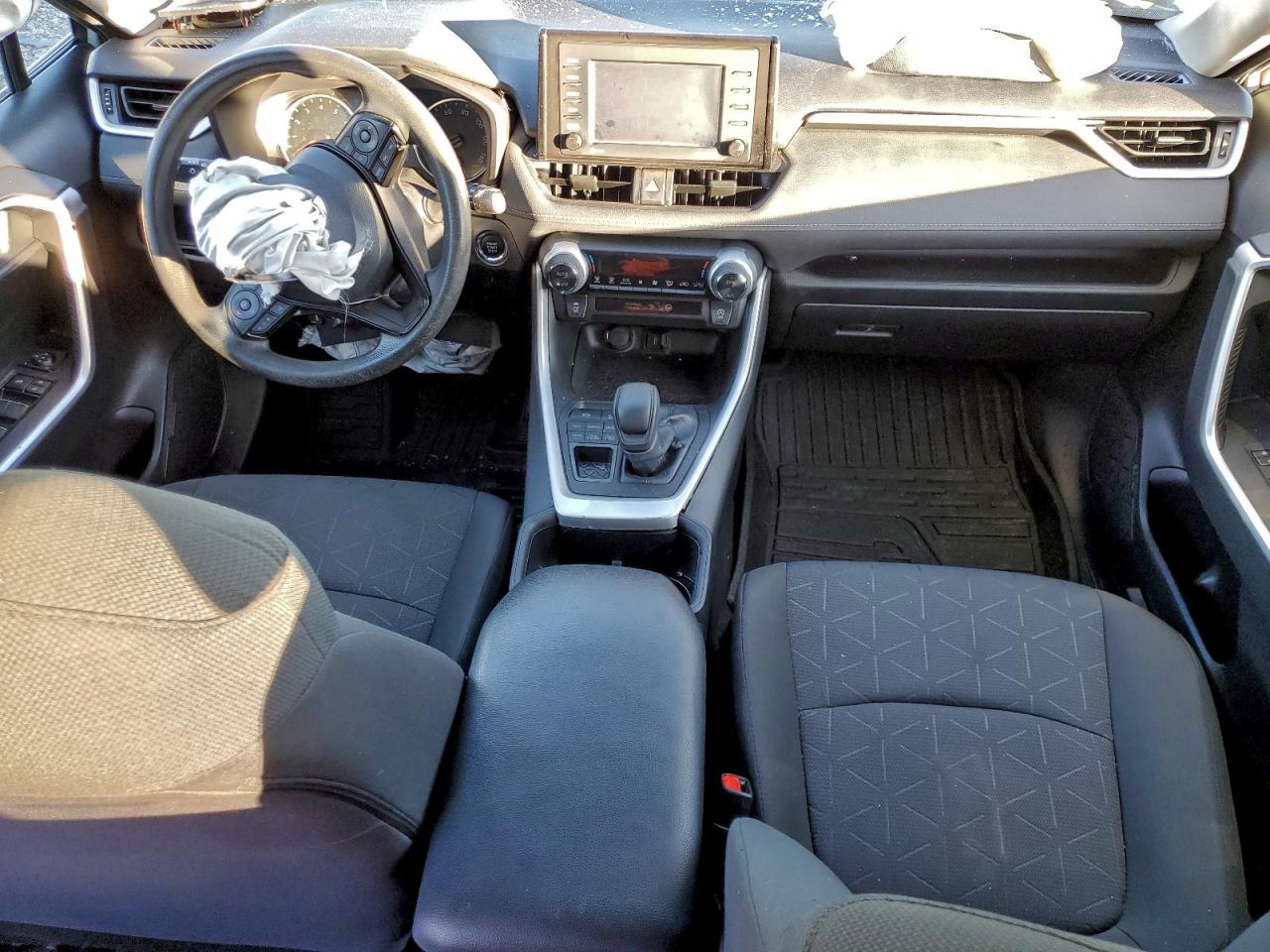 2022 Toyota Rav4 Xle VIN: 2T3P1RFV3NW298551 Lot: 96347585