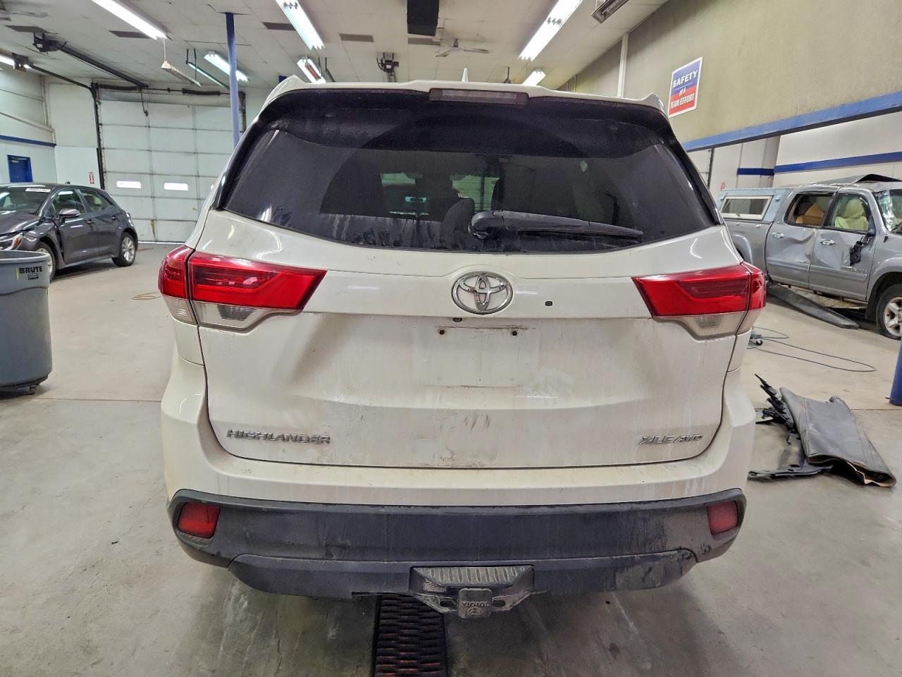 2017 Toyota Highlander Se VIN: 5TDJZRFH7HS370723 Lot: 95533765