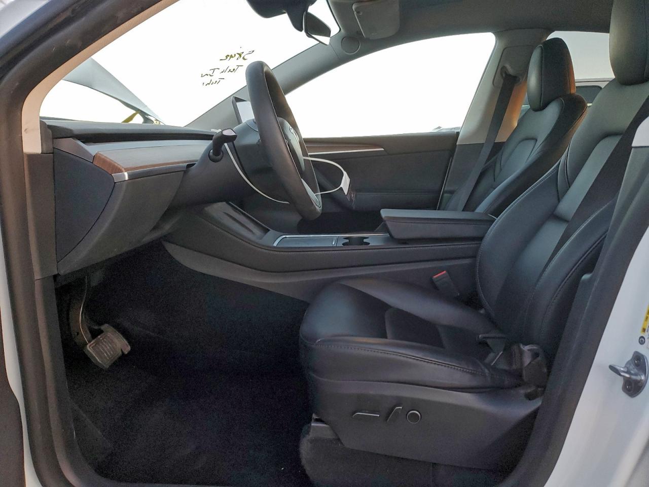 2024 Tesla Model Y VIN: 7SAYGDEE5RF079225 Lot: 94794855