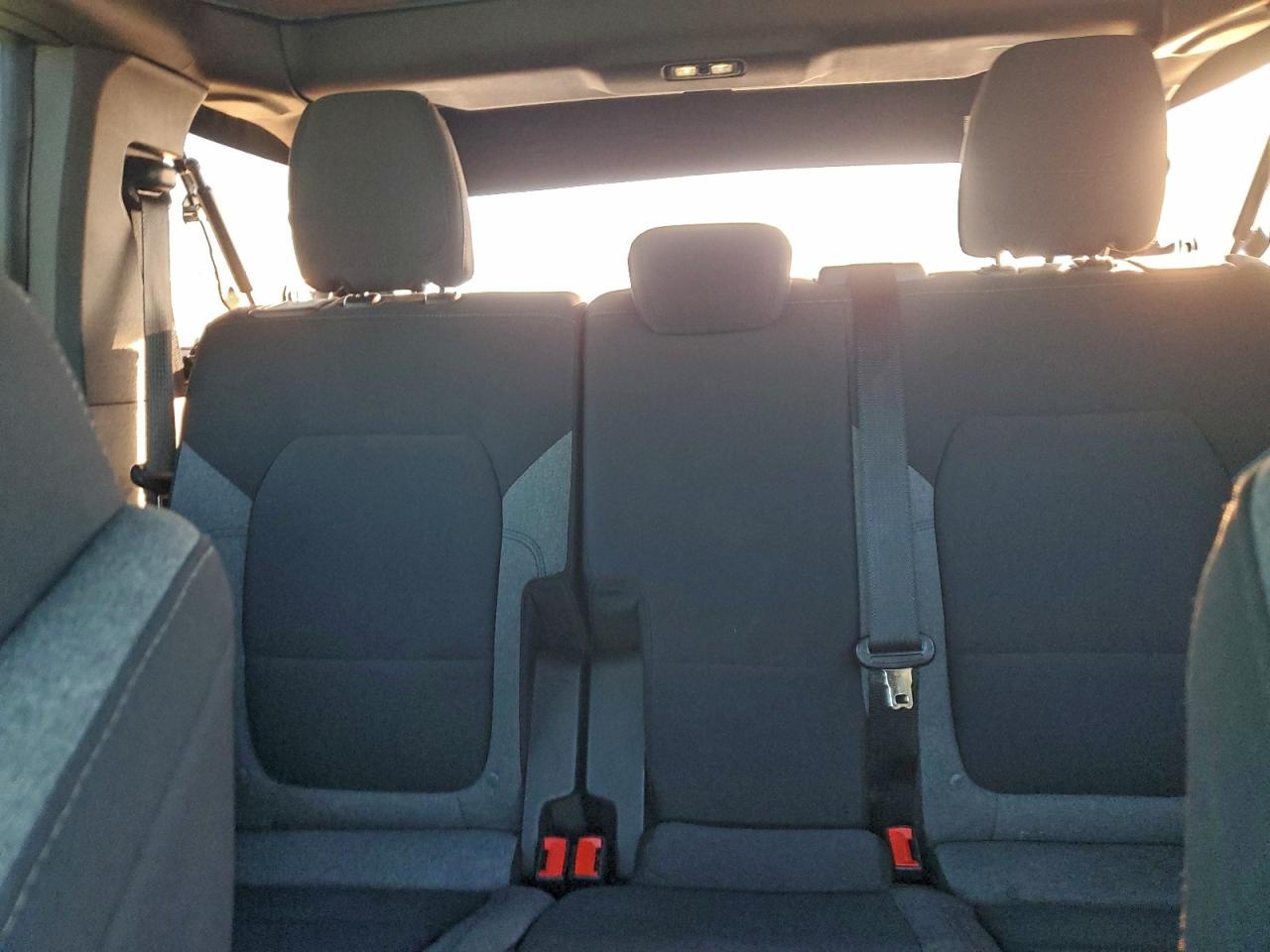 2021 Ford Bronco Base VIN: 1FMDE5BH6MLA98261 Lot: 97362395