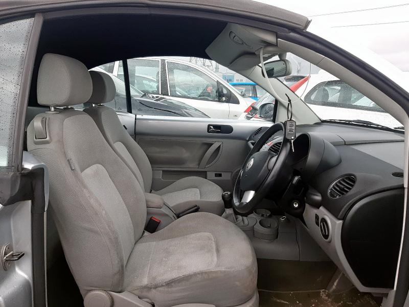 2006 VOLKSWAGEN BEETLE 2.0 2DR