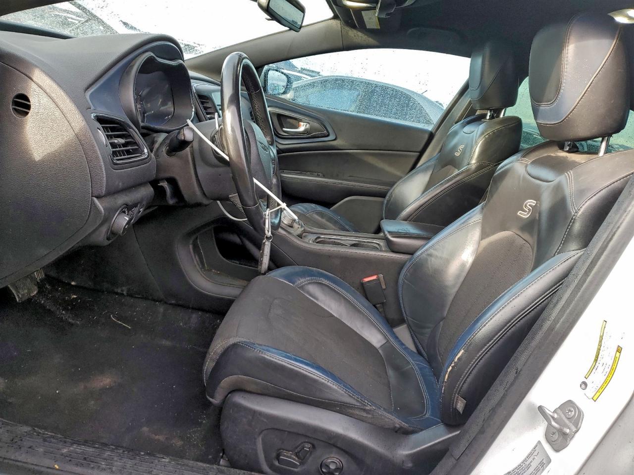 2015 Chrysler 200 S VIN: 1C3CCCBB8FN670285 Lot: 96336605