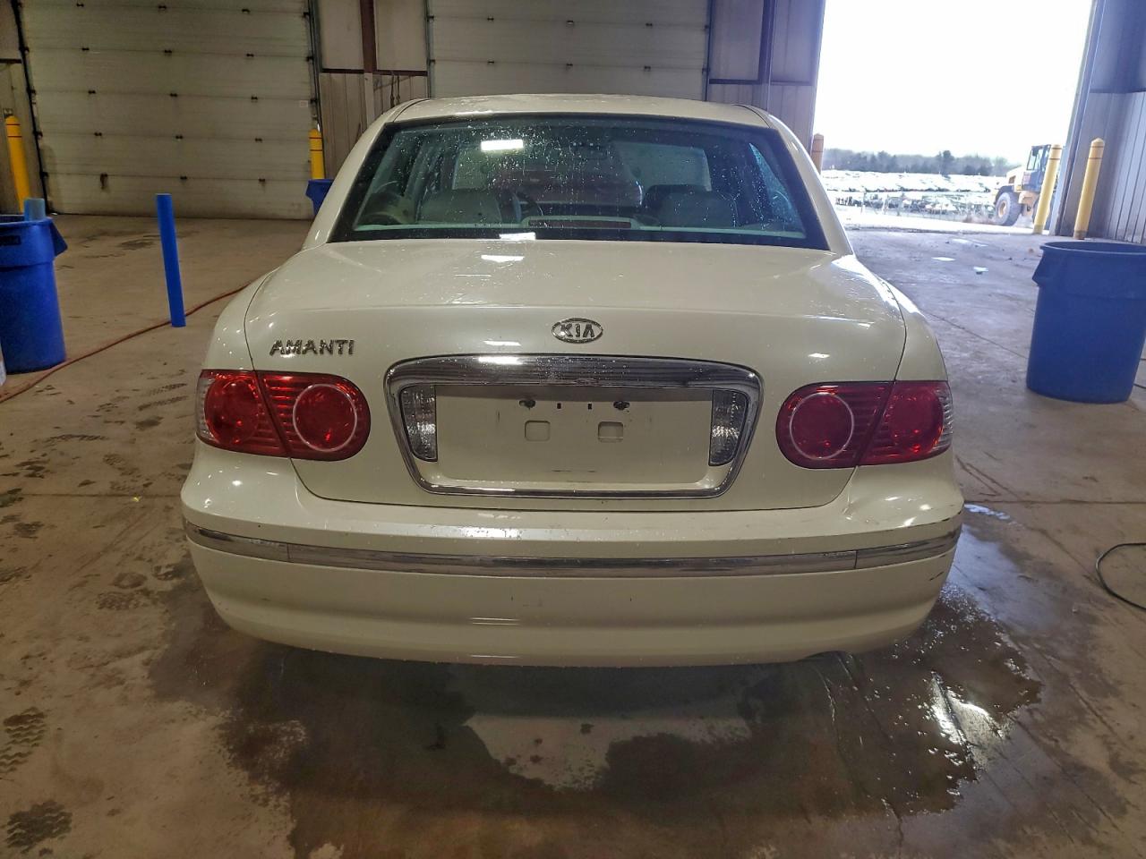 2004 Kia Amanti VIN: KNALD124645034036 Lot: 95608645