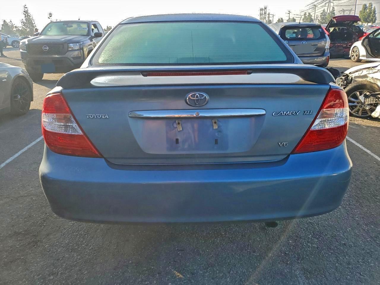 2004 Toyota Camry Le VIN: 4T1BF32K24U588520 Lot: 95121905