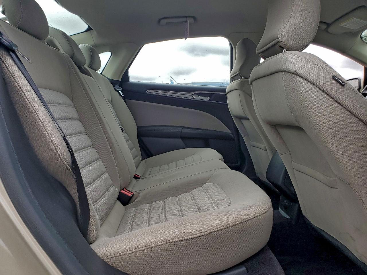 2017 Ford Fusion S VIN: 3FA6P0G70HR339917 Lot: 94283615