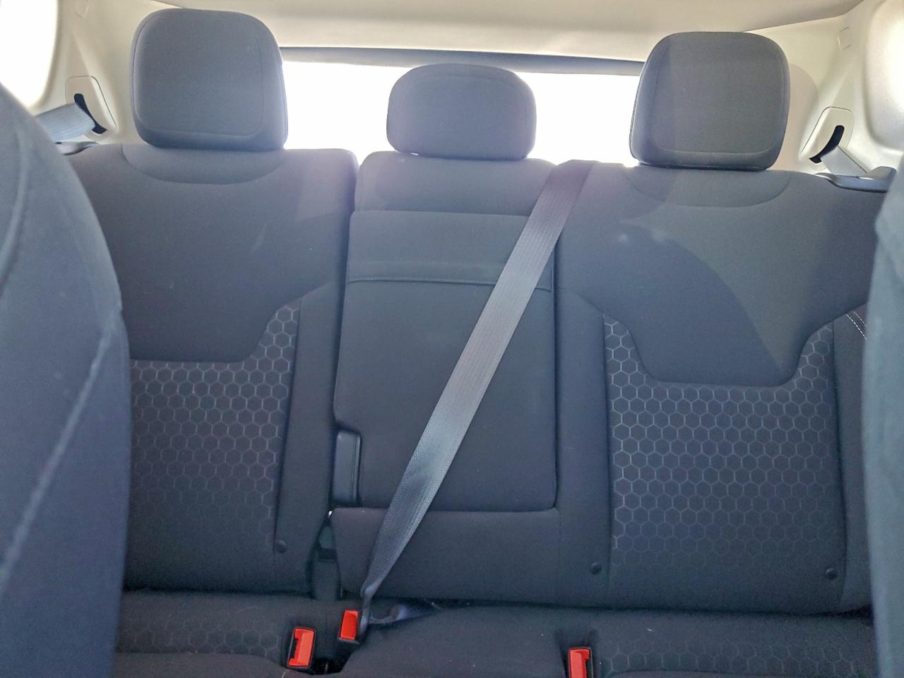 2018 Jeep Compass Sport VIN: 3C4NJDAB6JT135403 Lot: 96094485