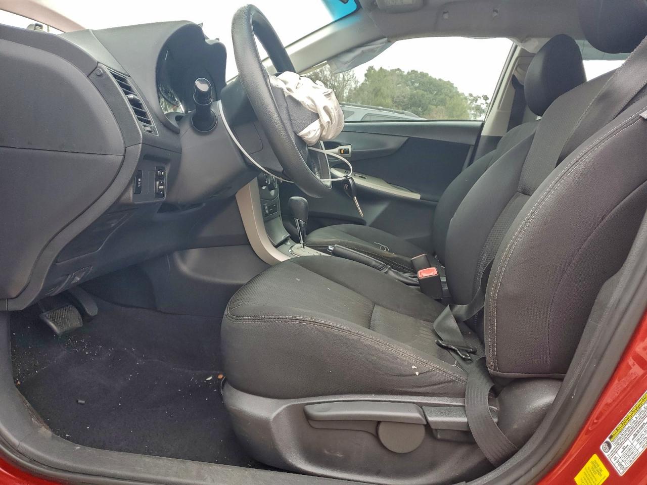 2013 Toyota Corolla Base VIN: 5YFBU4EE8DP137496 Lot: 94702735