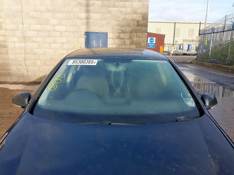 2005 VOLKSWAGEN GOLF 1.9 S TDI 5DR [AC]