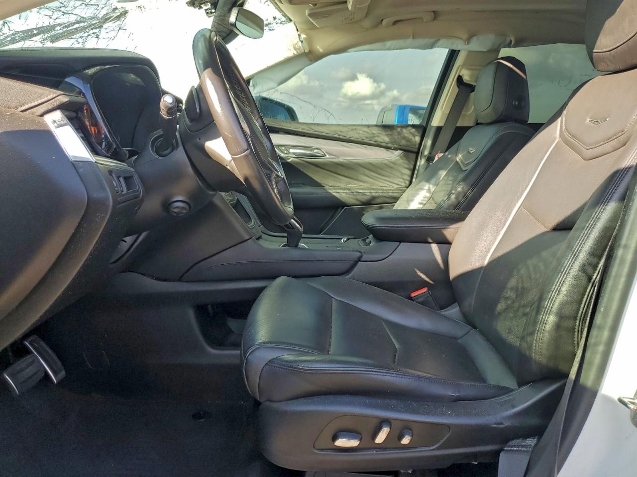 2019 Cadillac Xt5 Luxury VIN: 1GYKNCRS5KZ265845 Lot: 95177835