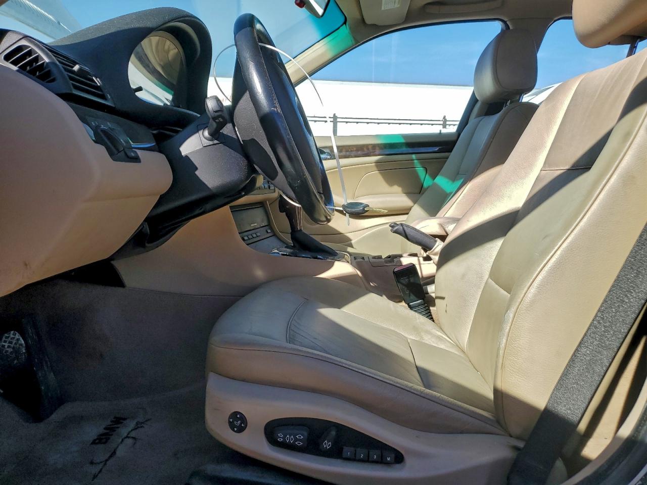 Фото: WBAEW53413PG23073