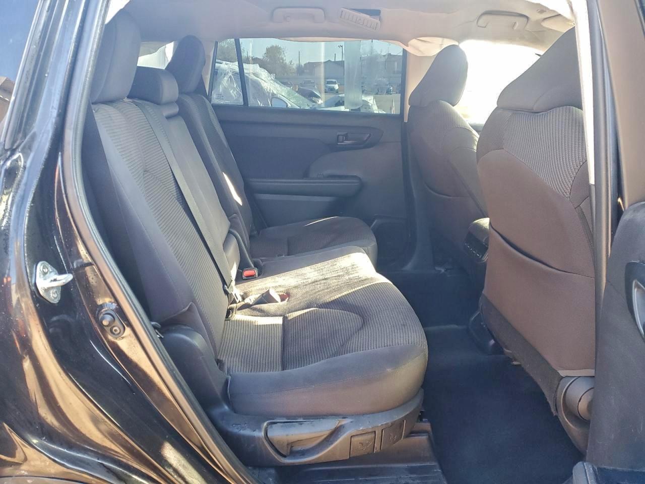 2022 Toyota Highlander L VIN: 5TDZZRAH2NS108081 Lot: 94921375