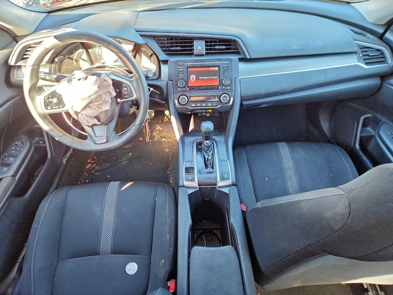 2018 Honda Civic Lx VIN: 2HGFC2F5XJH604833 Lot: 96681665