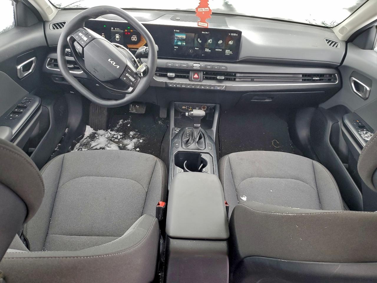 2025 Kia K4 Lx VIN: 3KPFT4DE8SE033787 Lot: 94134895