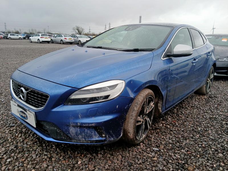 2018 VOLVO V40 D3 [4 CYL 150] R DESIGN PRO 5DR for sale at Copart BRISTOL