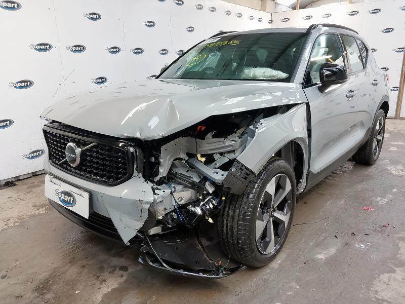 2024 VOLVO XC40 2.0 B3P PLUS DARK 5DR AUTO for sale at Copart BELFAST