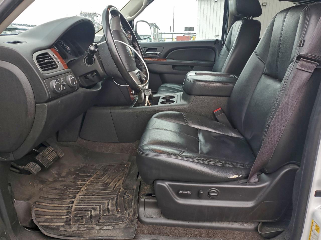 2014 Chevrolet Tahoe K1500 Lt VIN: 1GNSKBE02ER165579 Lot: 95806195