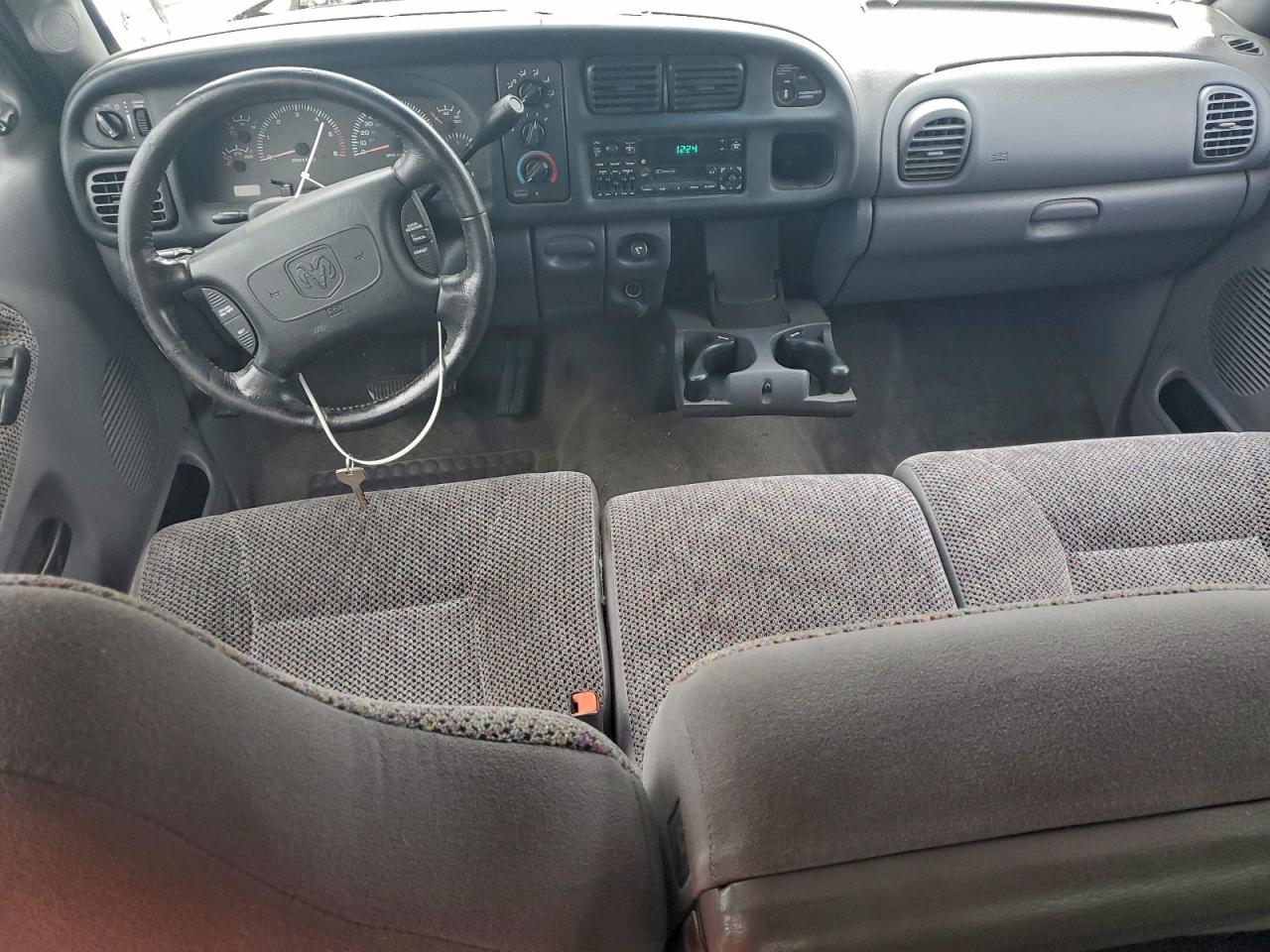 1999 Dodge Ram 1500 VIN: 1B7HC13Z1XJ507584 Lot: 95989255