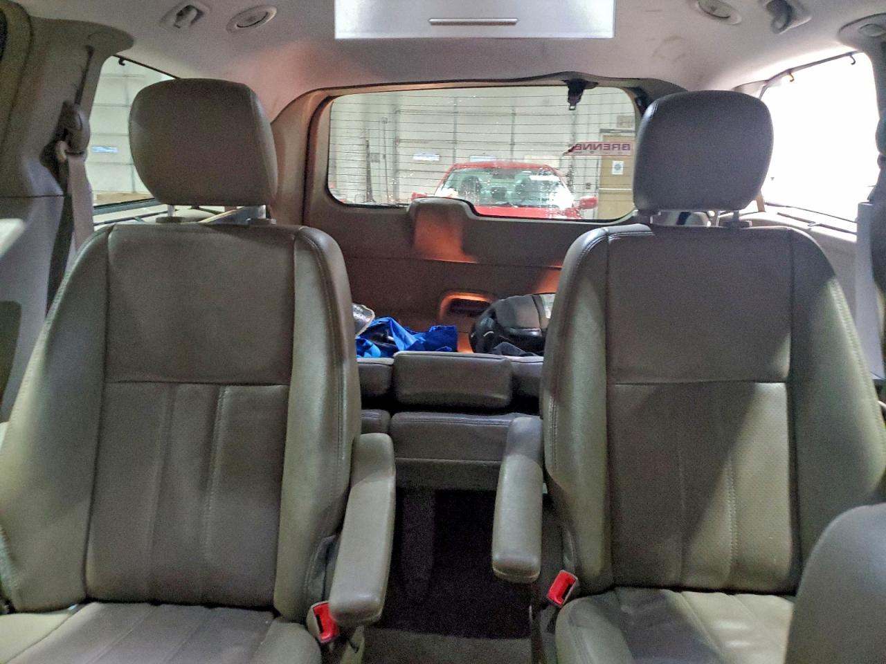 2015 Chrysler Town & Country Touring L VIN: 2C4RC1CG1FR540050 Lot: 95781065