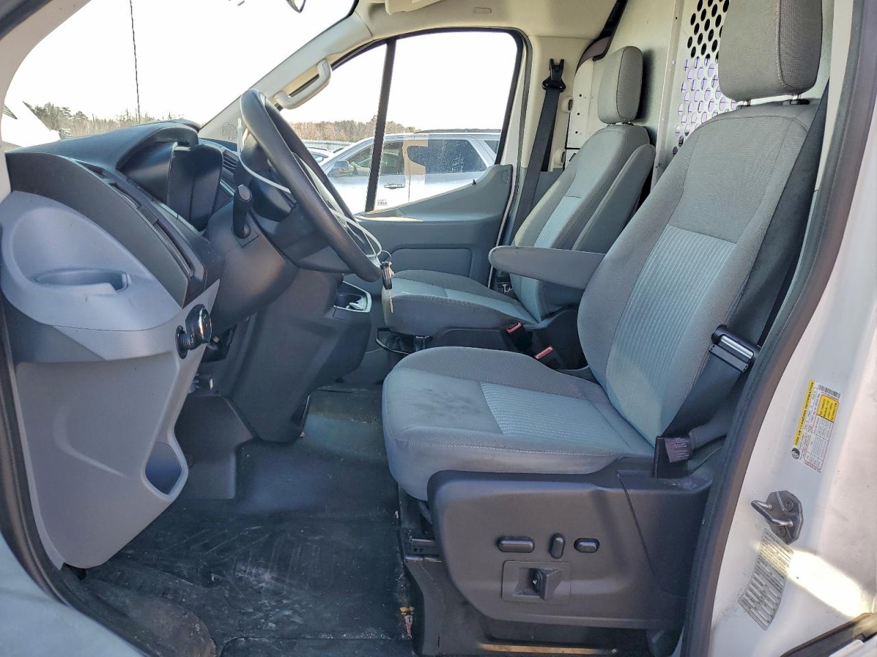 2018 Ford Transit T-150 Delivery Van VIN: 1FTYE1YM3JKA58045 Lot: 94340885