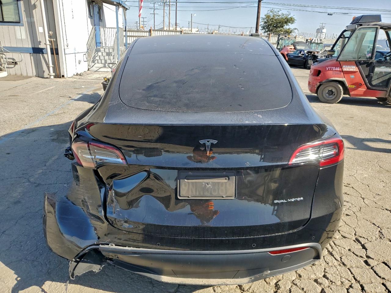 2022 Tesla Model Y VIN: 7SAYGDEE0NF575477 Lot: 94804245