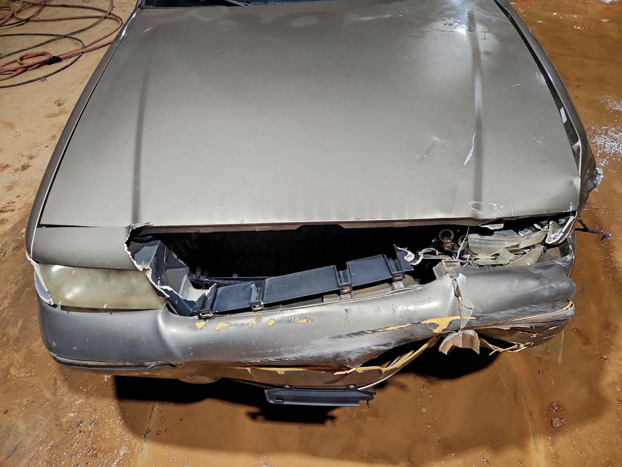 2001 Mercury Grand Marquis Gs VIN: 2MEFM74W31X662579 Lot: 94908525