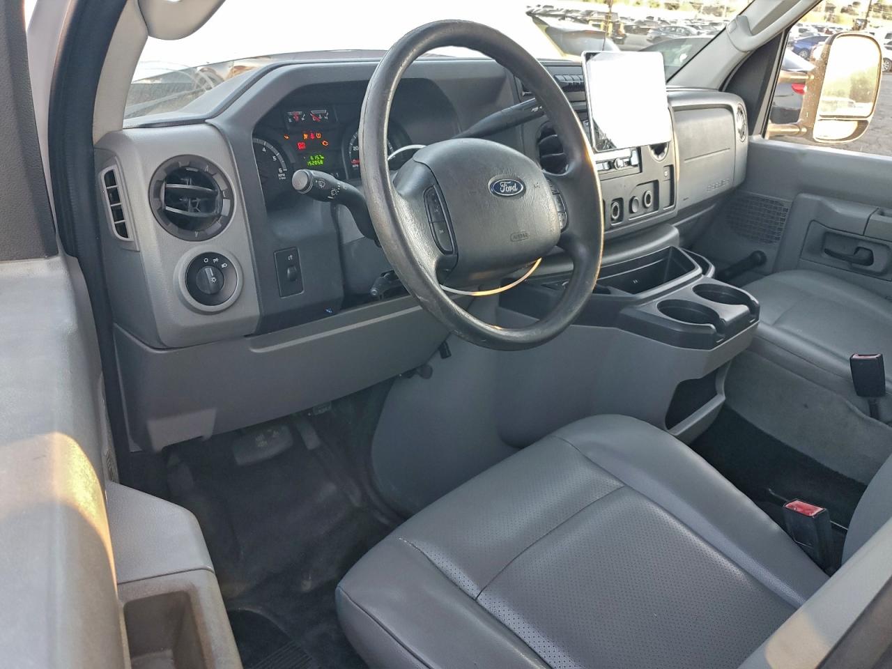 2015 Ford E350 Box Truck VIN: 1FDWE3FL9FDA21246 Lot: 96347665