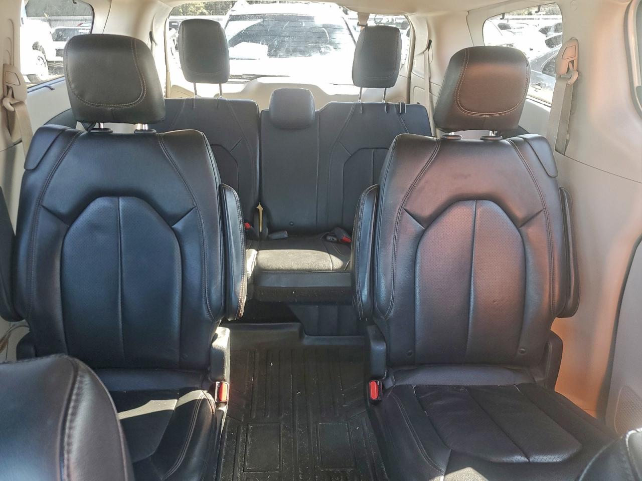 2020 Chrysler Pacifica Touring L VIN: 2C4RC1BG5LR139906 Lot: 96230775