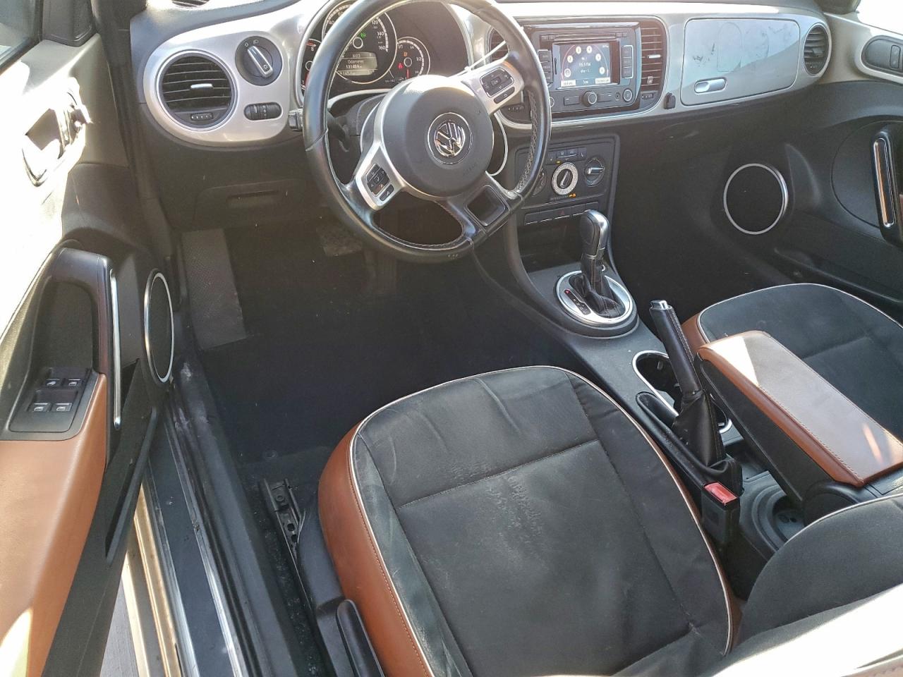 2015 Volkswagen Beetle 1.8T VIN: 3VW517AT8FM808362 Lot: 94696545