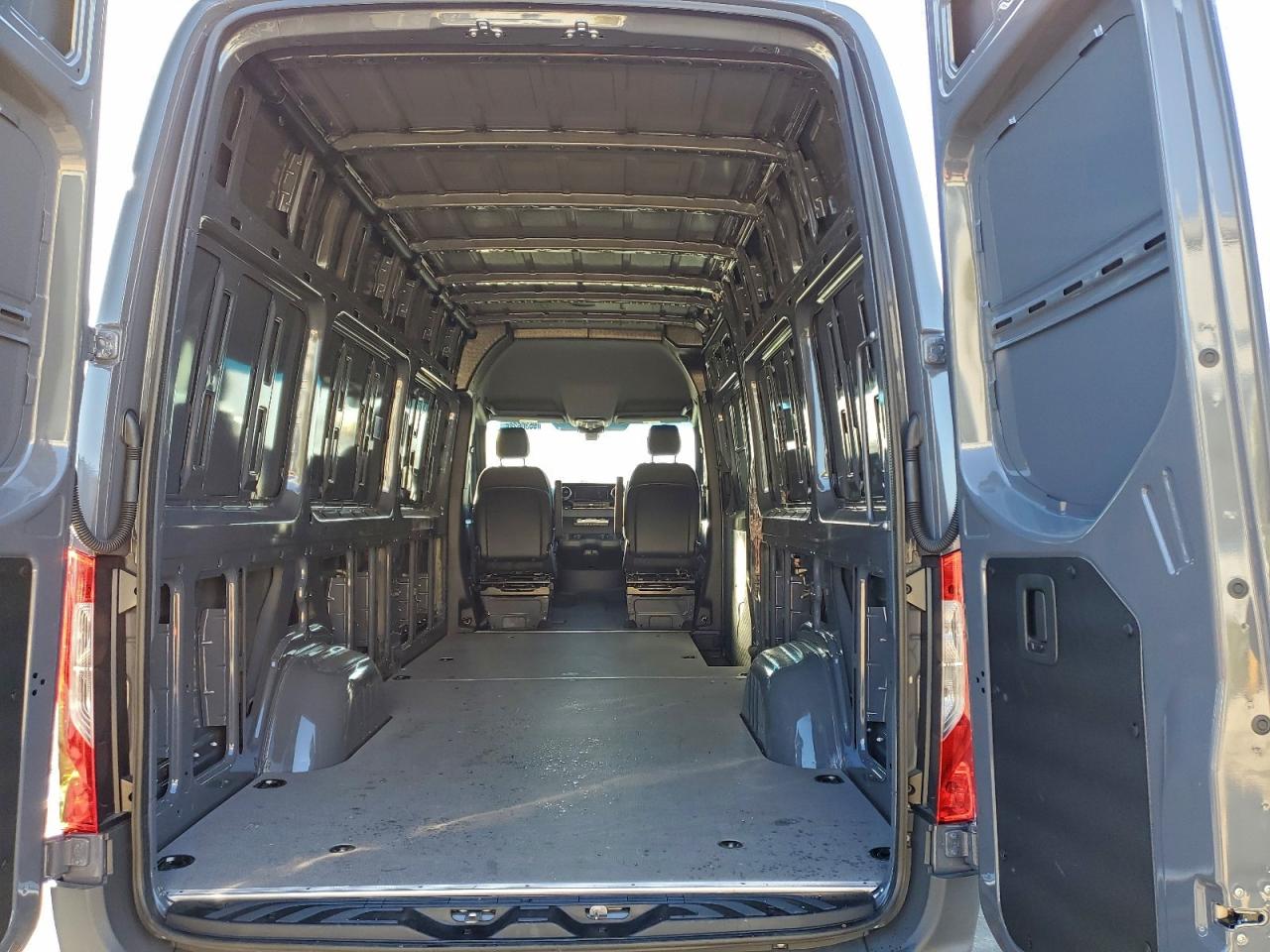 2025 Mercedes-Benz Sprinter 2500 VIN: W1Y4NCHY7ST223924 Lot: 95306285
