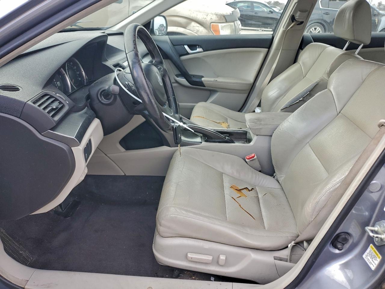 Фото: JH4CU2F6XBC003707