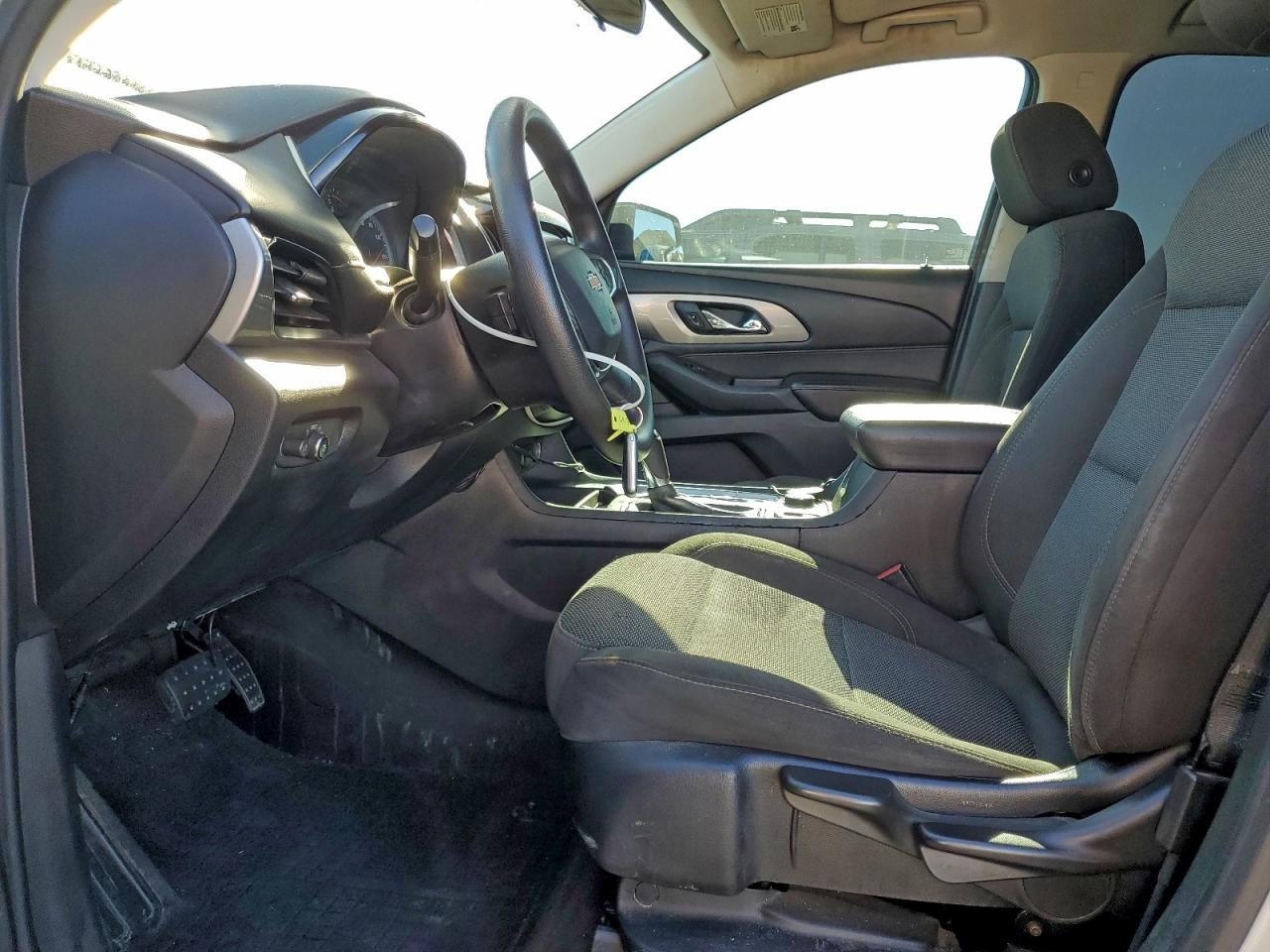 2018 Chevrolet Traverse Ls VIN: 1GNERFKW7JJ252797 Lot: 95700765