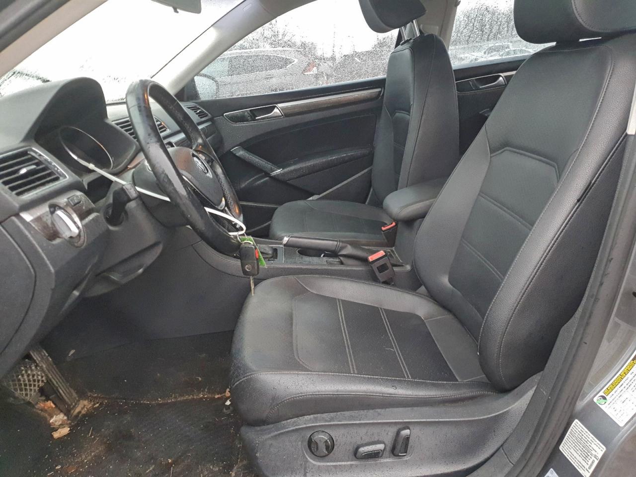 2016 Volkswagen Passat Se VIN: 1VWBT7A32GC035744 Lot: 95853405