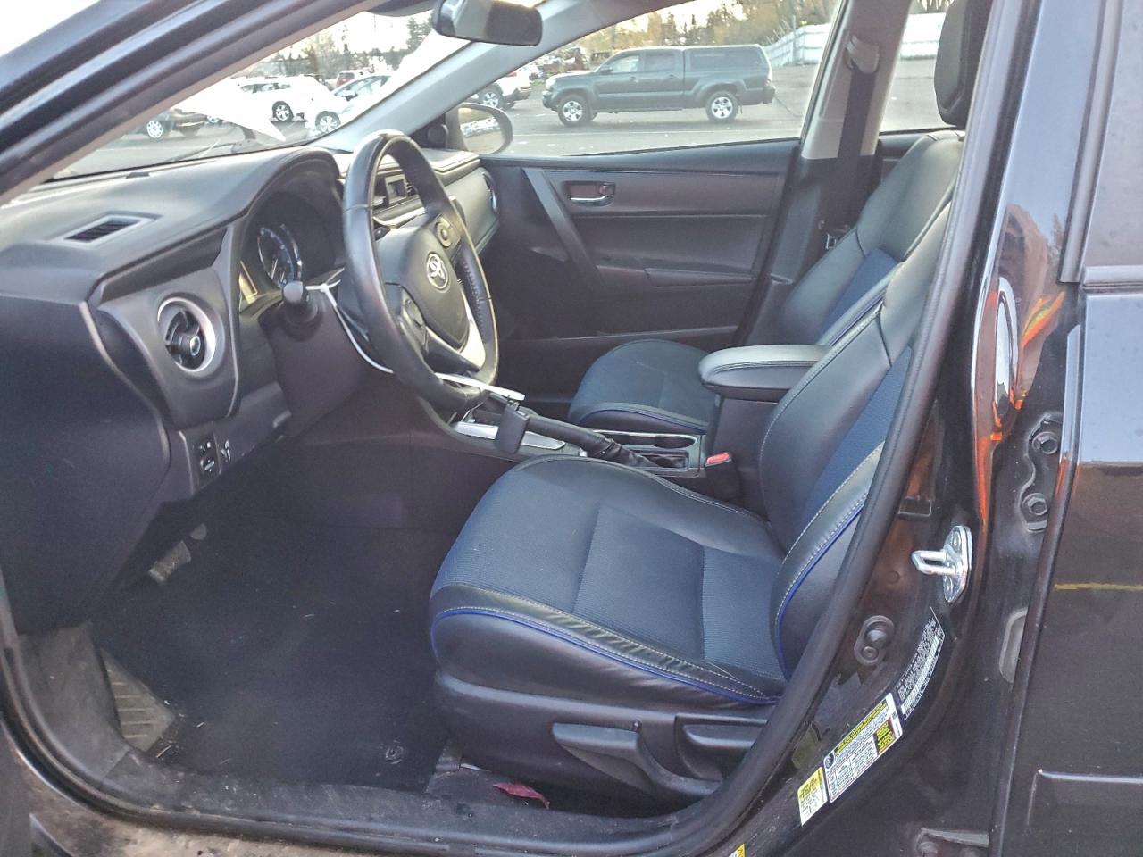 2018 Toyota Corolla L VIN: 2T1BURHEXJC972567 Lot: 95073915