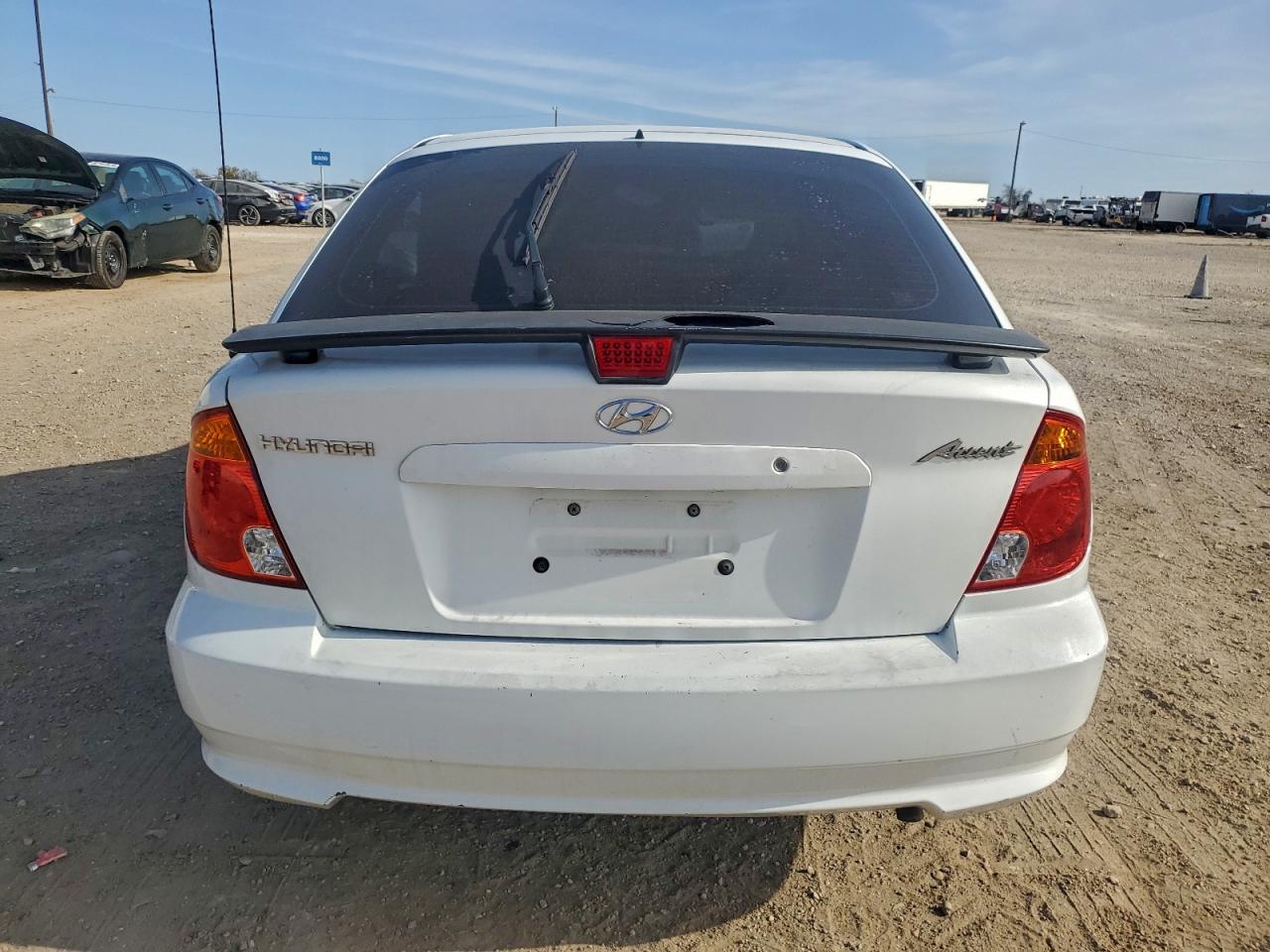 2004 Hyundai Accent Gl VIN: KMHCG35C04U285872 Lot: 97220905