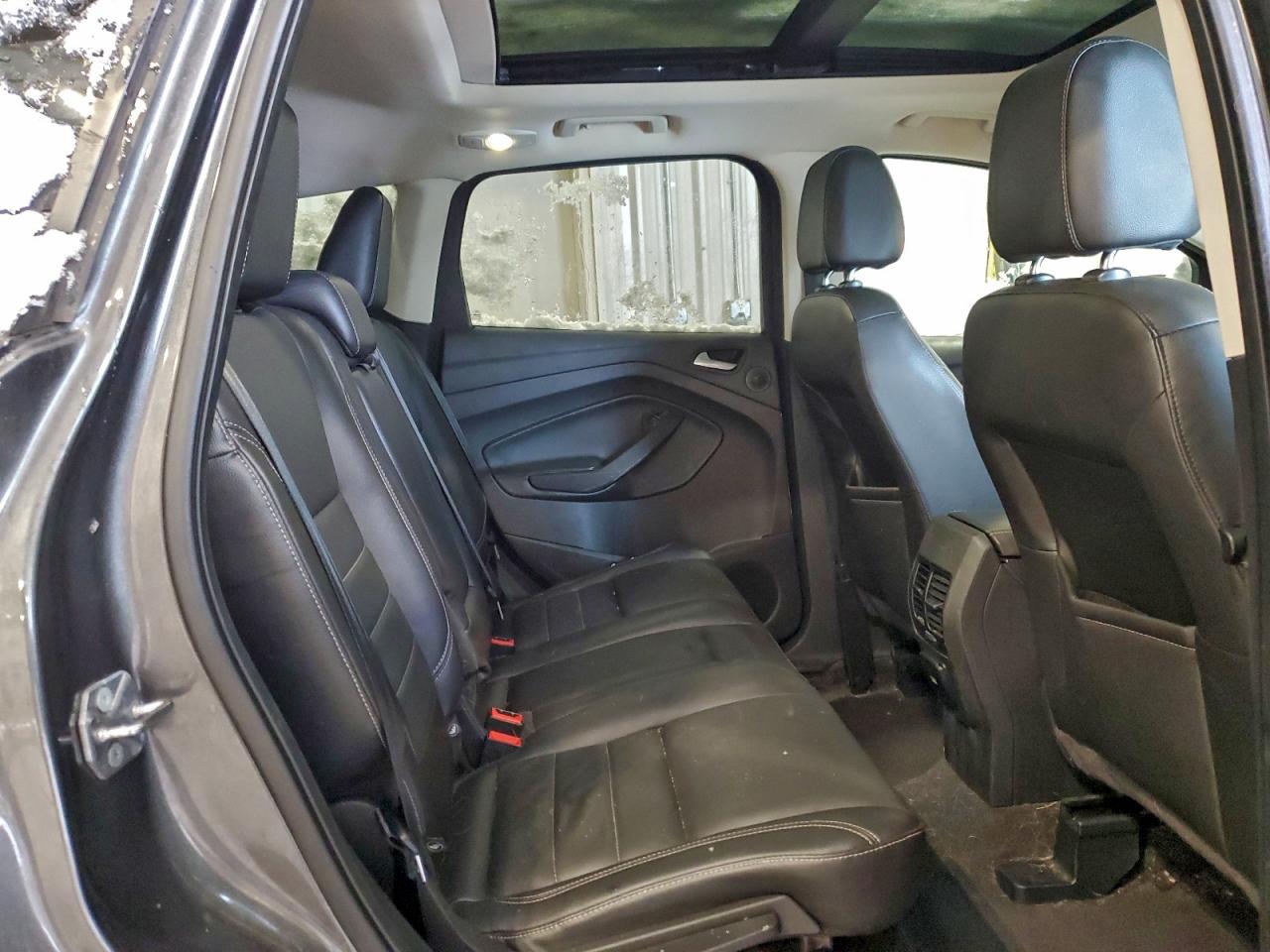 2015 Ford Escape Titanium VIN: 1FMCU9JX7FUB01096 Lot: 94776165