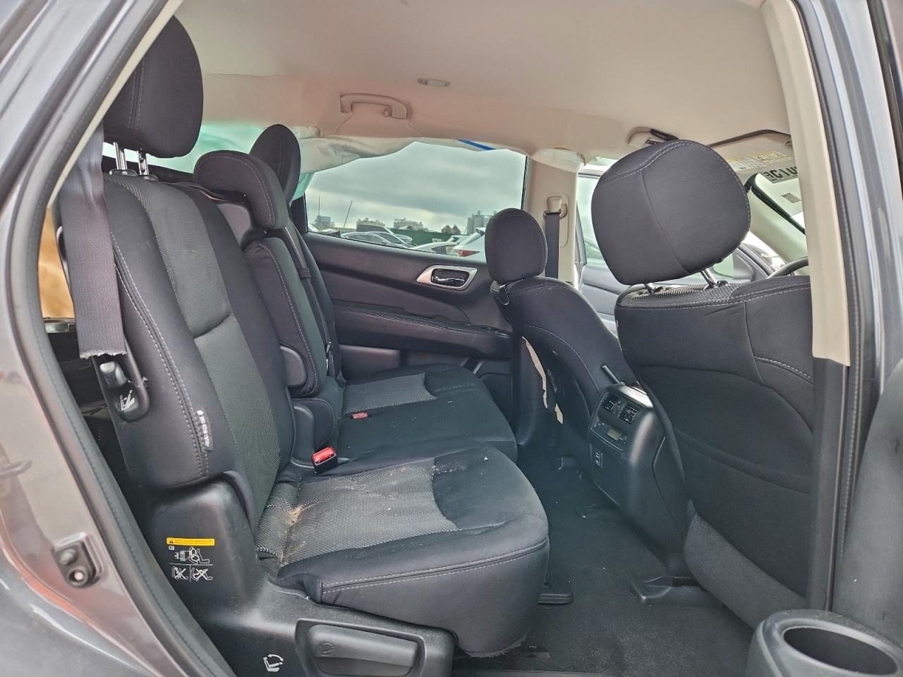 2018 Nissan Pathfinder S VIN: 5N1DR2MN0JC666683 Lot: 95156075