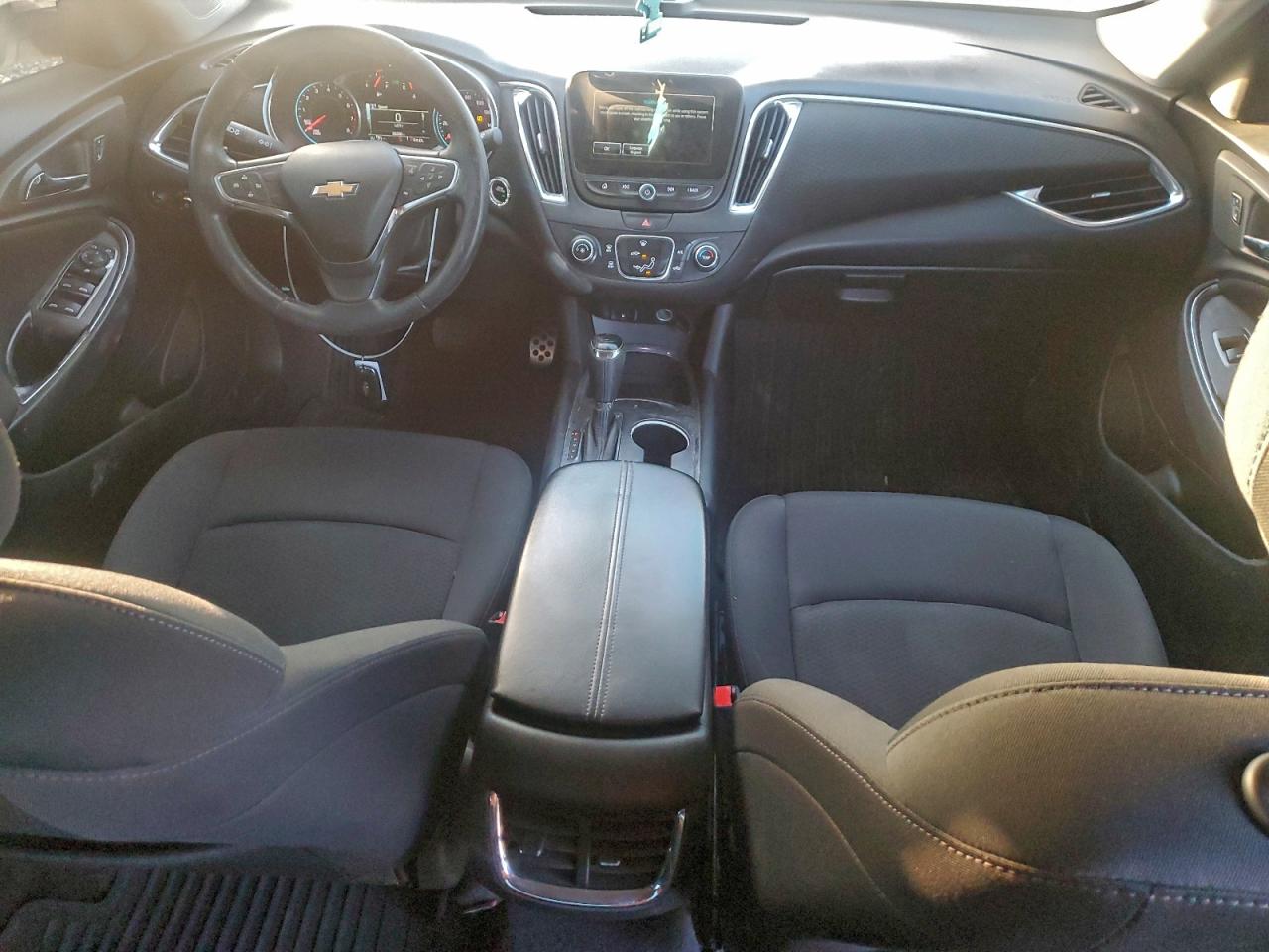 2016 Chevrolet Malibu Lt VIN: 1G1ZE5ST8GF240085 Lot: 94880505