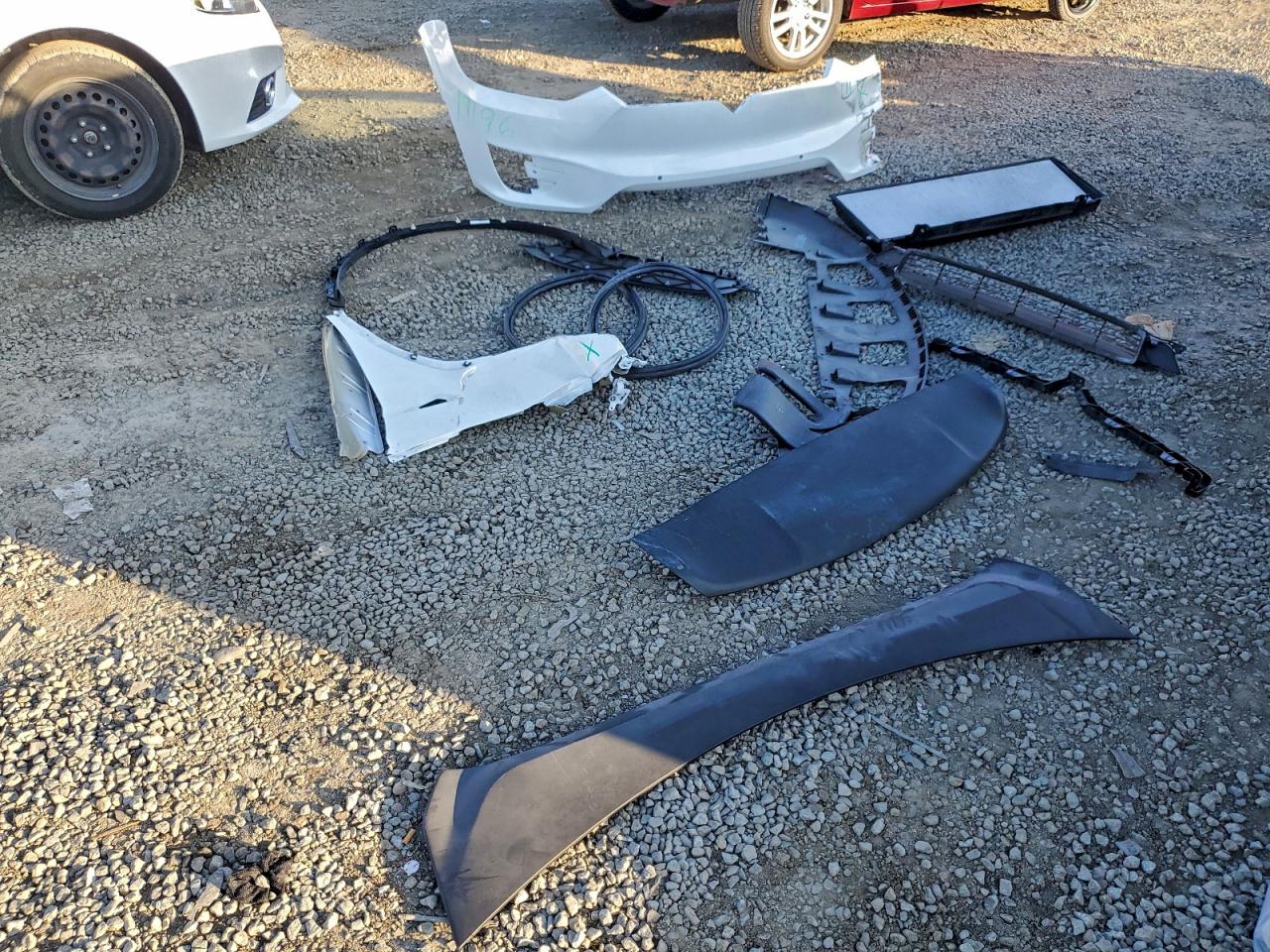 2019 Tesla Model X VIN: 5YJXCBE22KF183031 Lot: 94515015