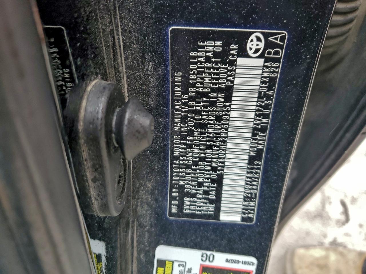 2017 Toyota Corolla L VIN: 5YFBURHE2HP609254 Lot: 95177365