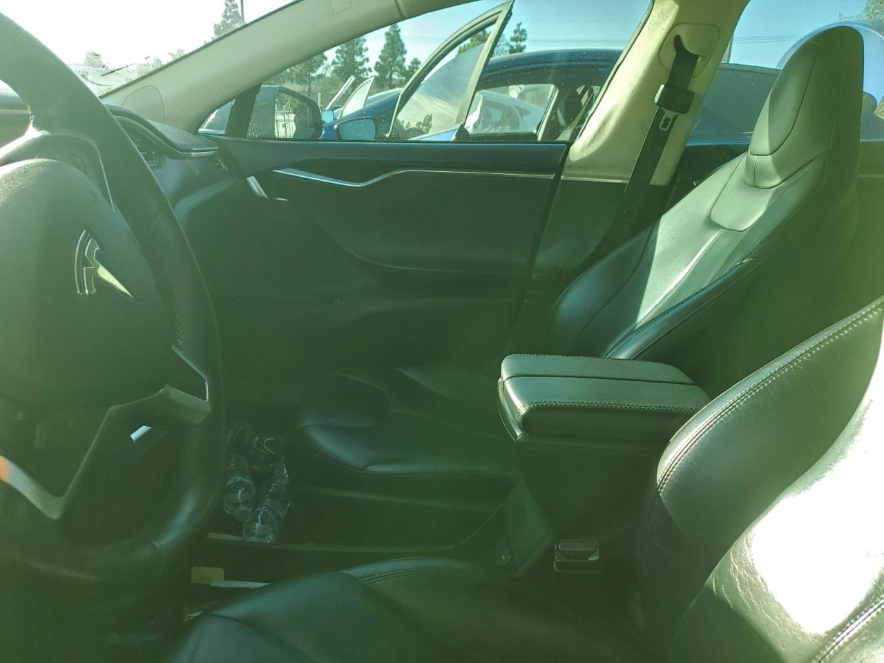 2014 Tesla Model S VIN: 5YJSA1H12EFP44085 Lot: 96839615