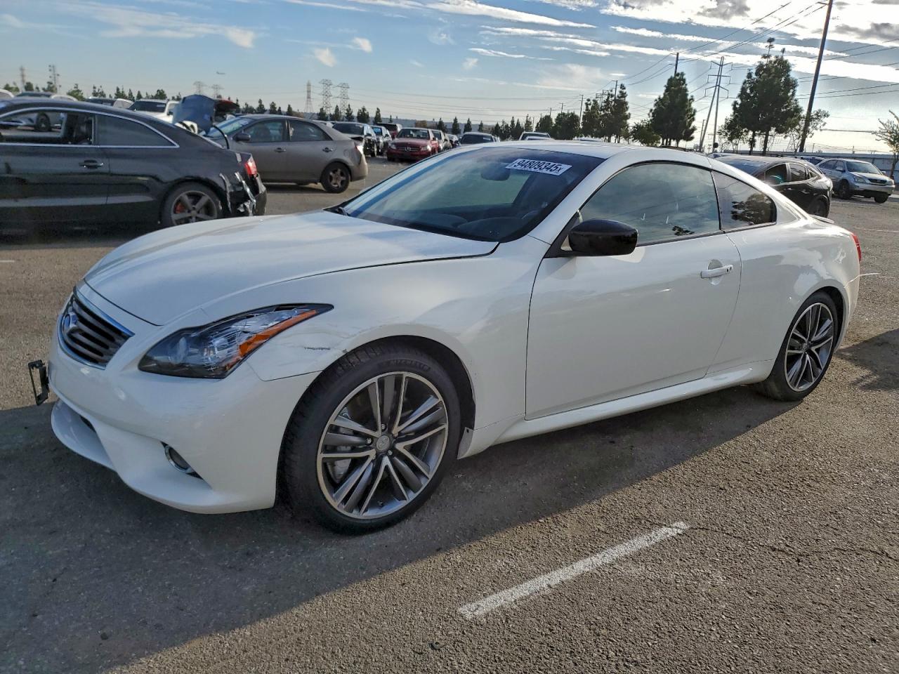 2015 Infiniti Q60 Journey