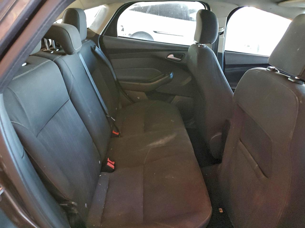 2015 Ford Focus Se VIN: 1FADP3F21FL294402 Lot: 97034715